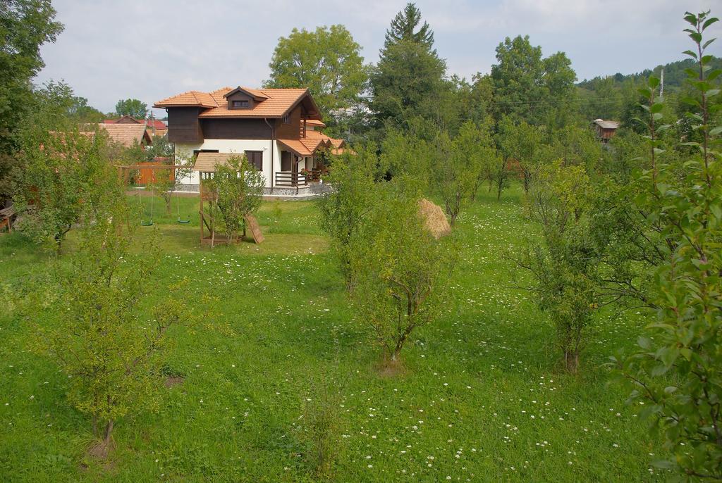 Casuta Cu Prieteni Cornu de Jos Zimmer foto